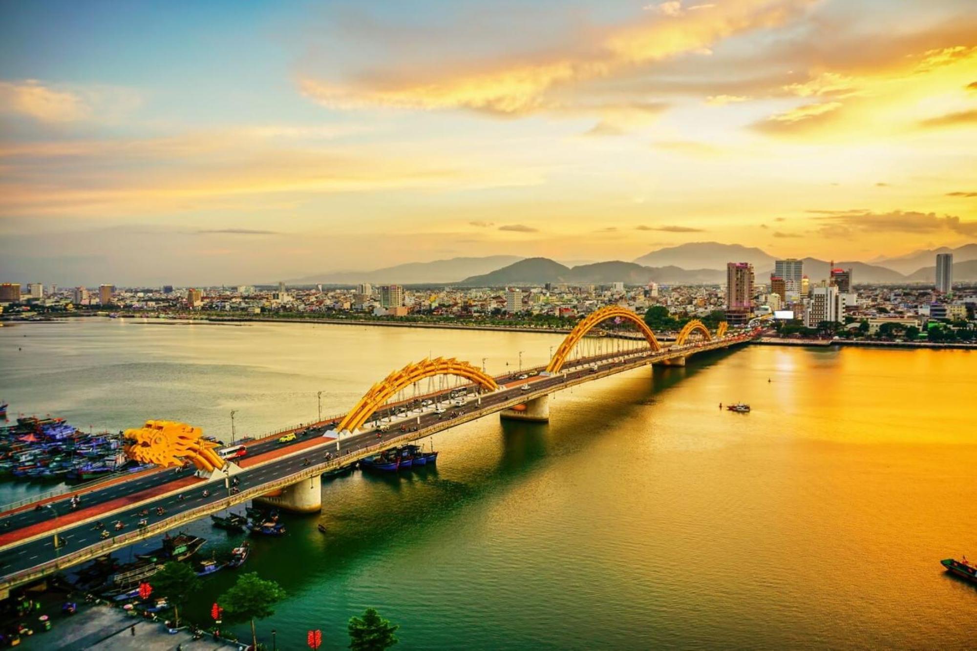 Ibiza Riverfront Da Nang Hotel Powered By Aston Buitenkant foto