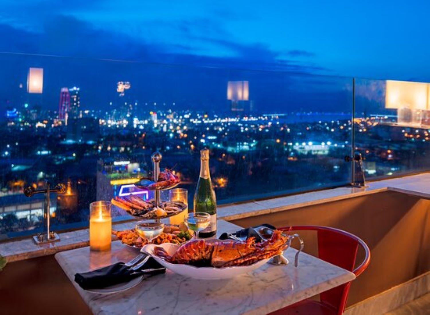 Ibiza Riverfront Da Nang Hotel Powered By Aston Buitenkant foto