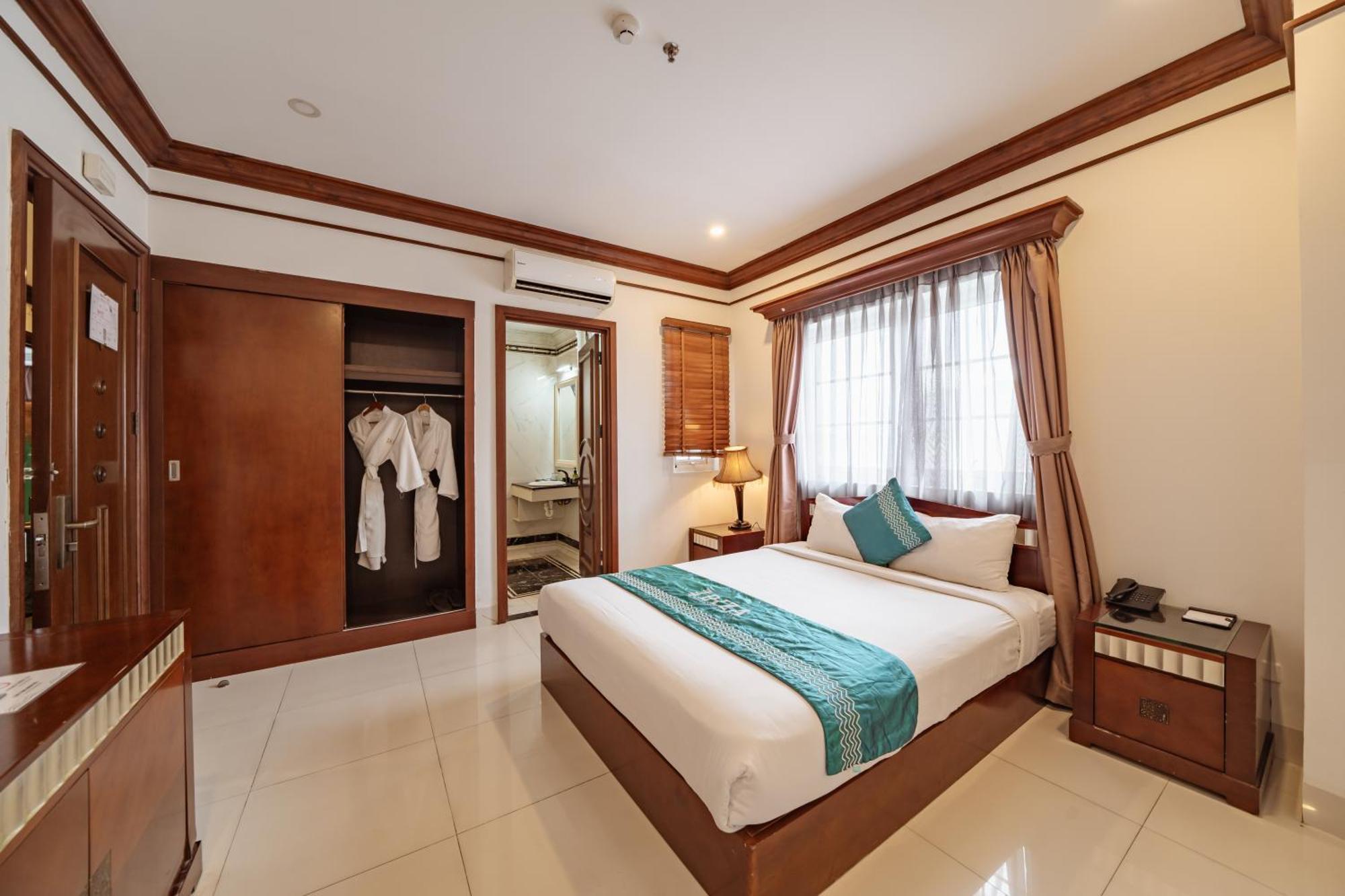 Ibiza Riverfront Da Nang Hotel Powered By Aston Buitenkant foto